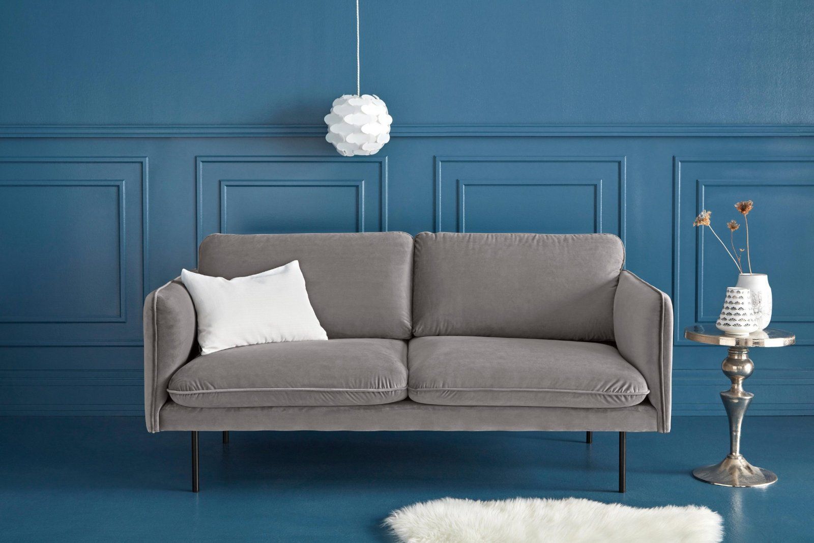 COUCH♥ 2-Sitzer »Levon« Samtvelours hellgrau mit Metallbeinen