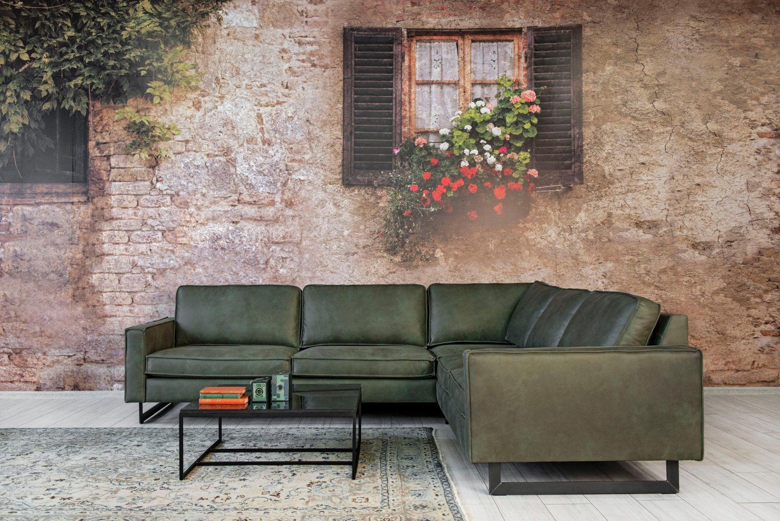 Places of Style Ecksofa Pinto Luxus-Microfaser in Lederoptik grün