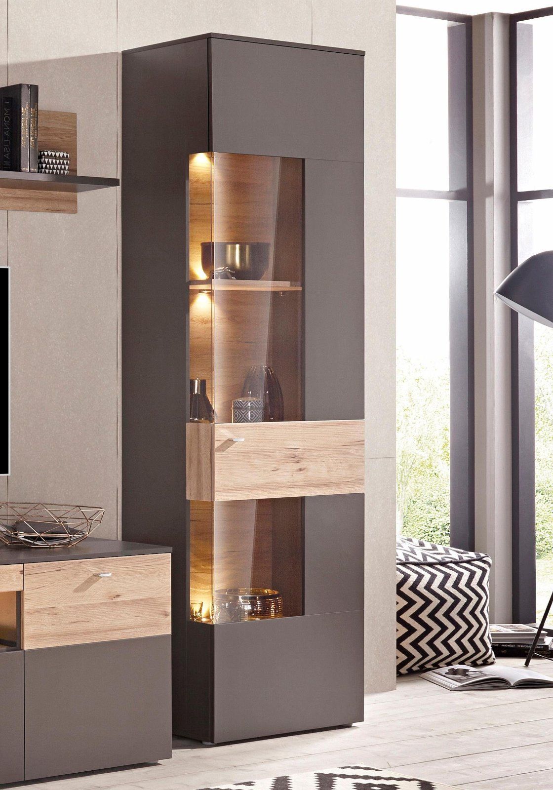 Vitrine Höhe 203 cm, inkl. Beleuchtung in grau-eichefarben