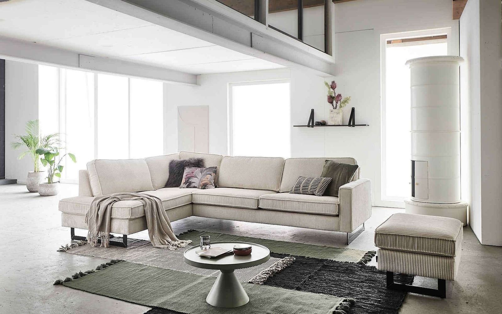 Places of Style Ecksofa Pinto, 290 cm in Cord creamfarben